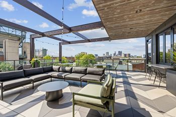Indoor/outdoor sky lounge and bar